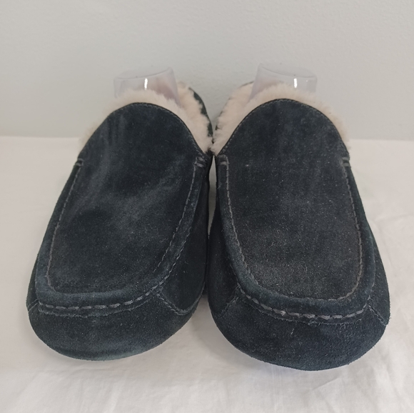 Ugg Slippers Loafers Moc Black Suede Leather Men's Size 11 - Picture 2 of 12